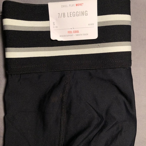 2/$50 NWT AERIE Black Pocketed Leggings - Picture 3 of 5